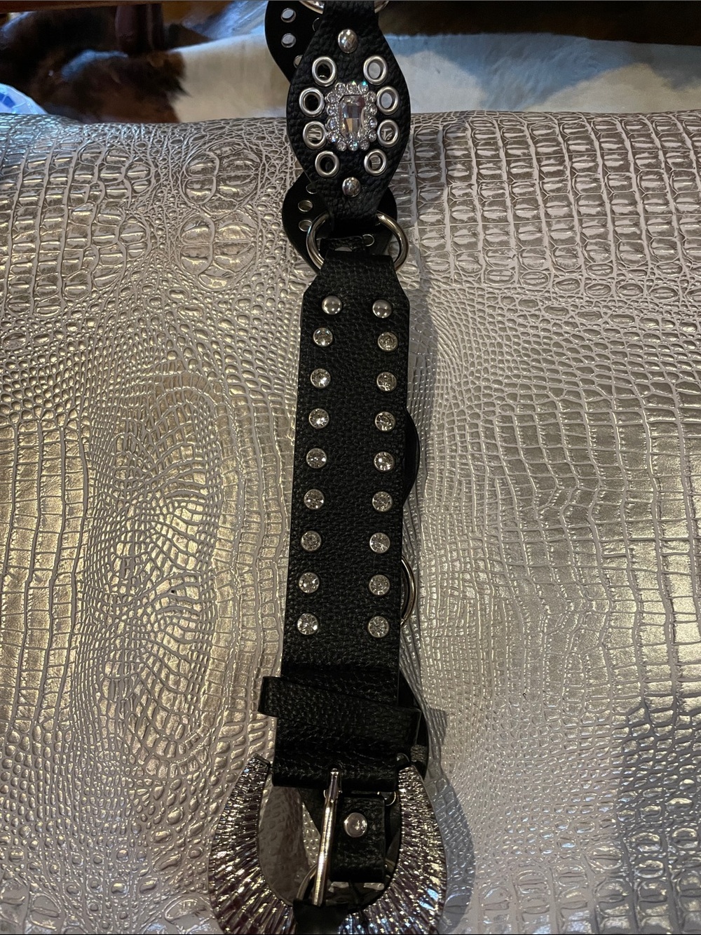 Black Rhinestone Studded Women's Accessory Belt NWT - Picture 4 of 8